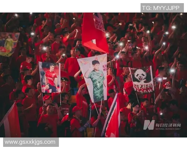 凤凰山足球明星的崛起与荣耀背后的故事与梦想