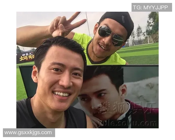 南美足球明星整形前后对比照揭示颜值变化与个人魅力的秘密 南美足球明星整形前后对比照揭示颜值变化与个人魅力的秘密